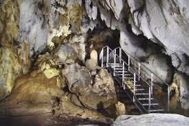 Les grottes de Gargas.jpg
